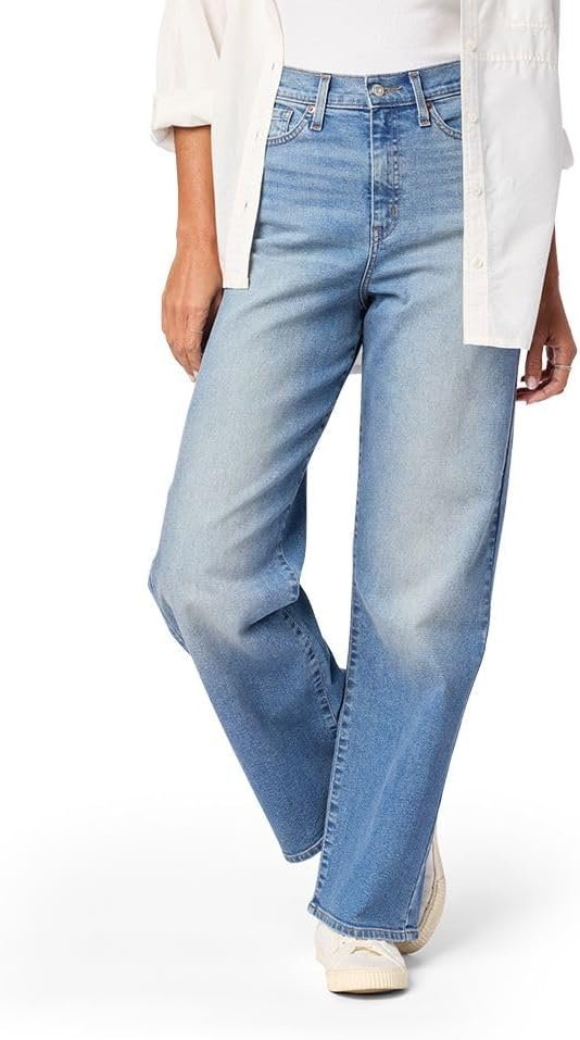Levi Strauss Signature Gold Women’s Heritage High-Rise Loose Straight (Also Available in Plus Size)