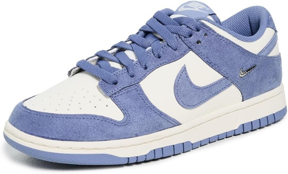 Nike Women’s Women’s Dunk Low Sneakers