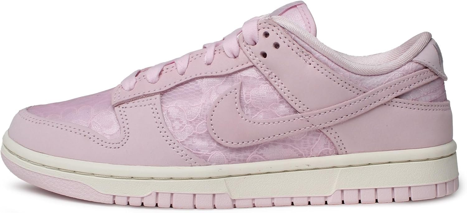 Nike Women’s W Dunk Low Trainers